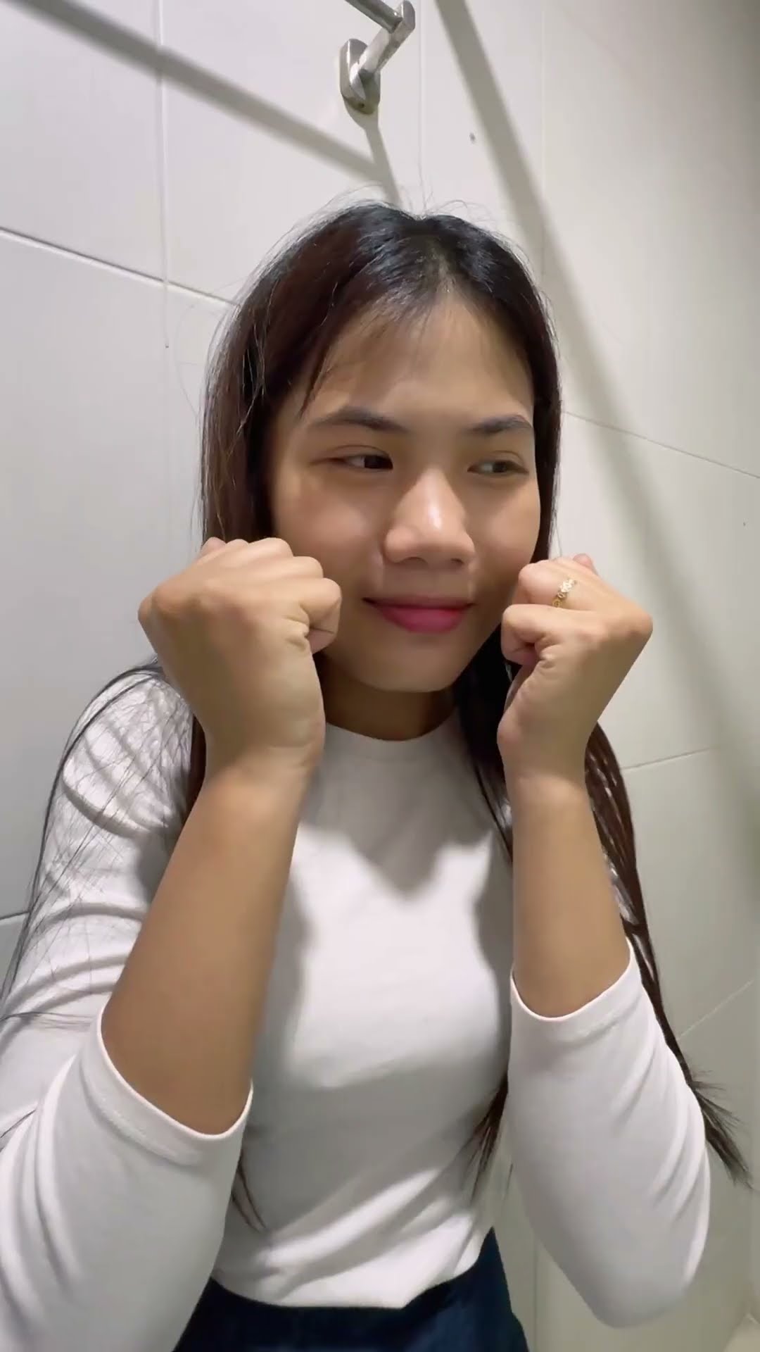 LNF - Fanta bị rơi xuống bồn cầu || Fanta fell into the toilet #shorts