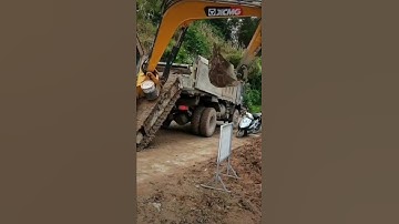 HOW EXCAVATOR SELF LOADING WITHOUT RAMP, #HEAVYEQUIPMENT, #SHORTS