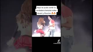 Anahi Y Poncho Juntos En Concierto