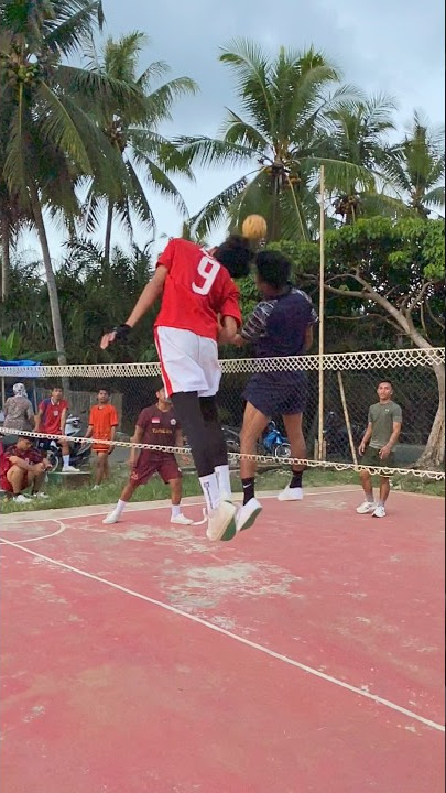 Duel di udara 😳😱 #sepaktakraw #rollspike #salto #sepaktakrawindonesia