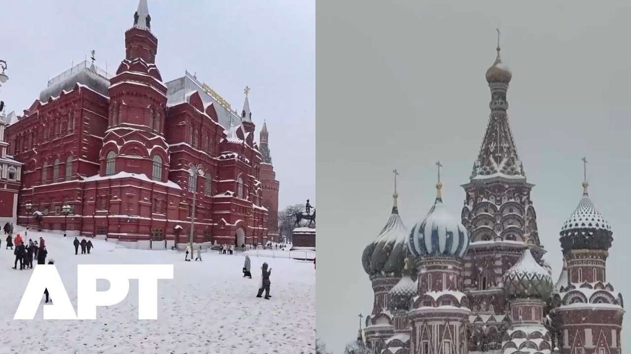 Winter Charm in Moscow: Residents Take Joyful Strolls Through Snow | APT