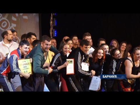 В Барнауле прошёл Кубок Деда Мороза по КВН