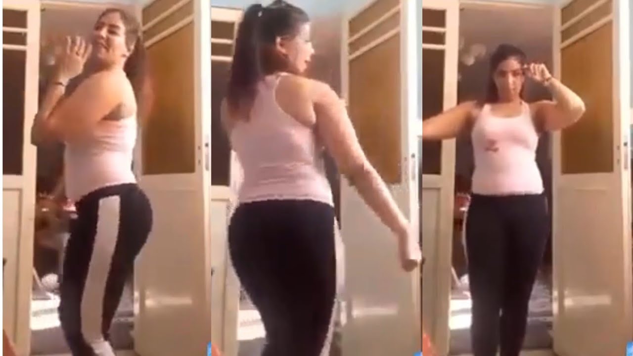 رقص منزلي وتكة بلدي بنت دلوعة مصري 😋🍑