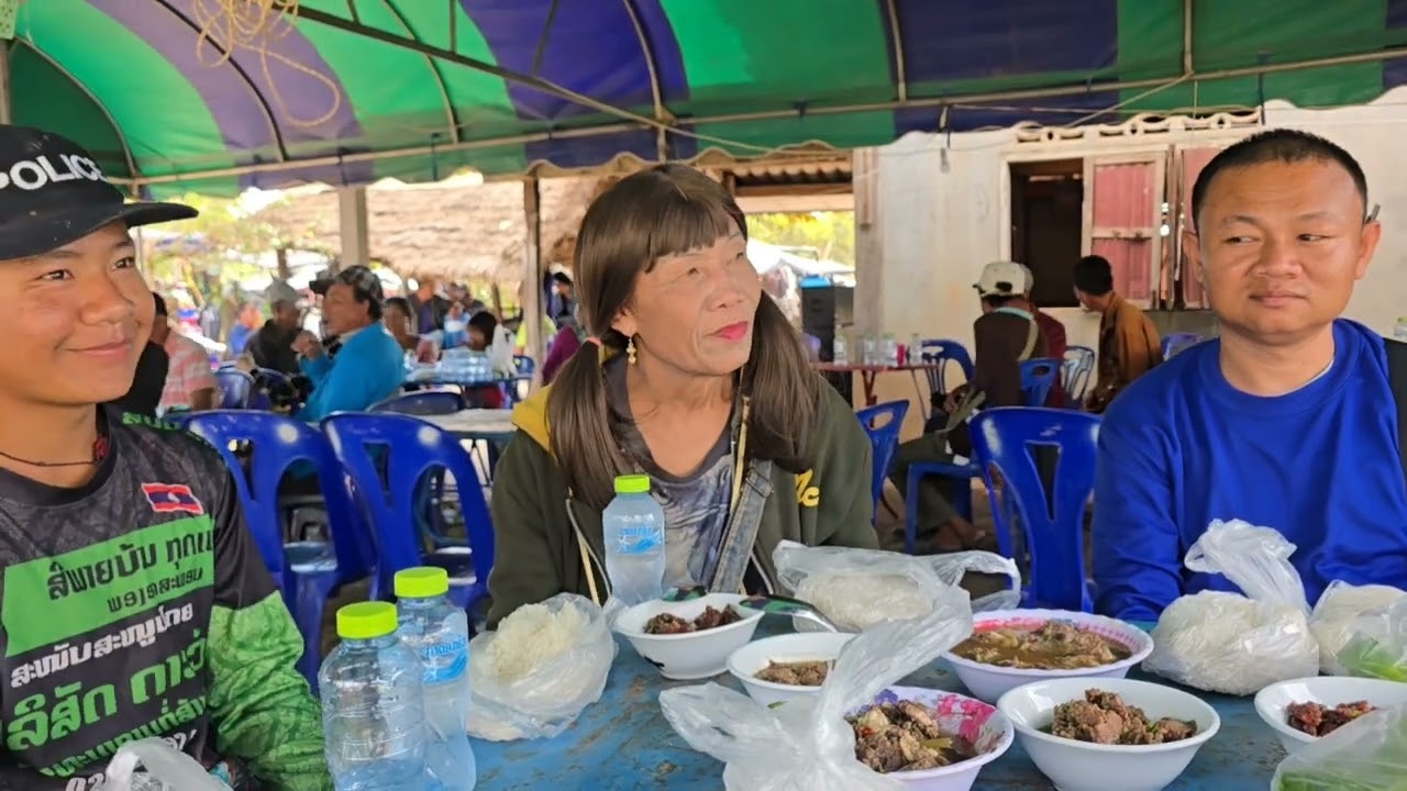 ออกงานกับ5แม่ลูก ตอนเย็นเจอกันกับหมอลำ คุณแม่พร้อมไหม🤔🤔 22 ธันวาคม ค.ศ. 2025