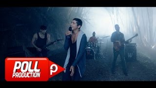 Video thumbnail of "maNga - Işıkları Söndürseler Bile ( Official Video )"