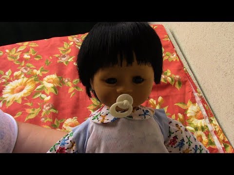 Video: Come Riparare Una Bambola