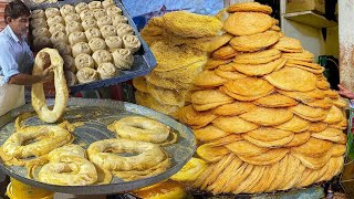 : AMAZING PHENI COOKING SKILLS | RAMADAN SWEET DISH | PHENI MAKING PROCESS | PAKISTAN STREET FOOD