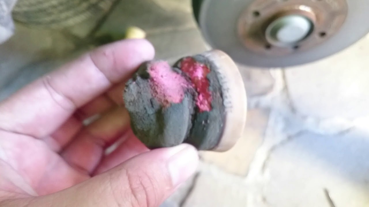 Como trocar o batente do amortecedor traseiro da Xsara Picasso