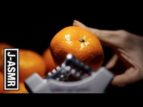 [音フェチ]みかんをむく🍊 - Peeling Mandarin Oranges[ASMR]