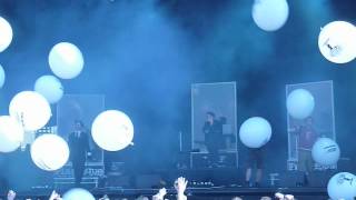 Welle Erdball - Schweben Fliegen Fallen (live at Mera Luna 2012)