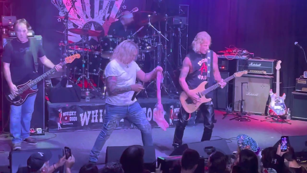 “RUNNIN’ WITH THE DEVIL” featuring MICHAEL STARR at EVH NIGHT ULTIMATE JAM NIGHT 2.1.2022