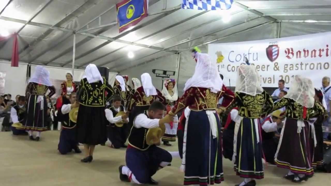 Fourlana performed by the Arillas dance club