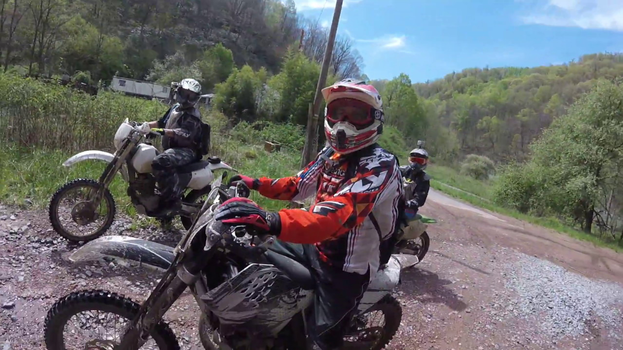 Dirt Bikes on Out Law trails Pocahontas trail system, Attack of the