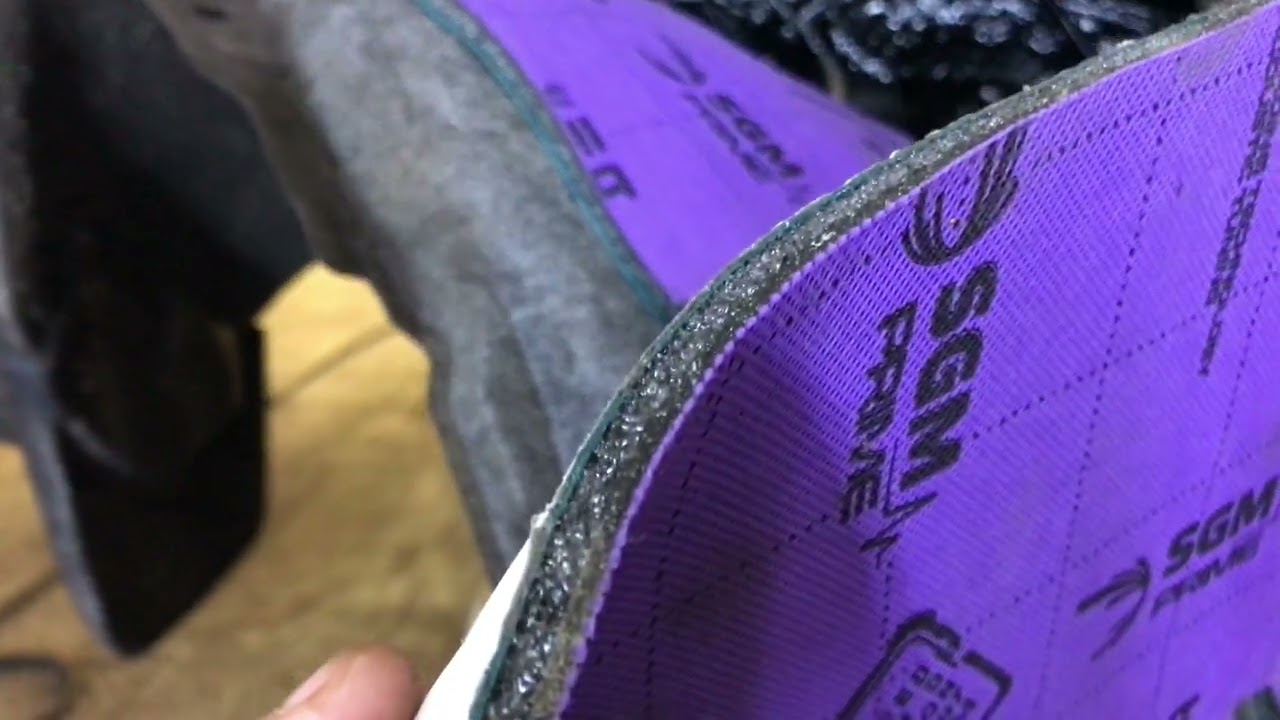 Lexus RX 300, шумоизоляция колесные арки и локеры. Сокращает степень шума от касания колес с трассой