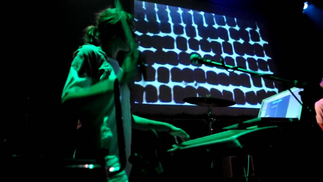 Micachu & The Shapes live @ Prague - NoD