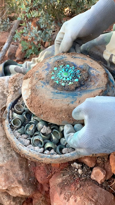 Treasure Hunt Gold By Metal Detector #treasurehunt #metaldetecting #gold