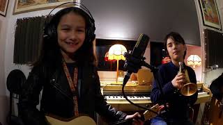 Video thumbnail of "Isaac & Nora - Caballo Viejo (Simón Diaz)"