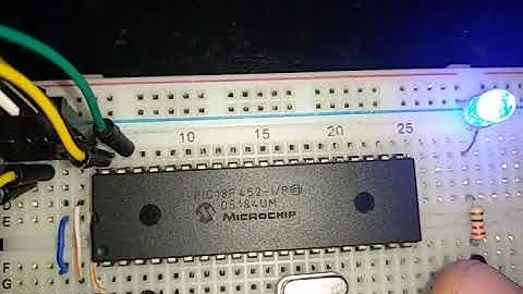 CCS  Encender y apagar led con pic 18f452