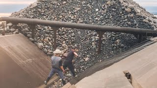Barge Unloading 3000 Tons Of Cobblestone - Amazing Work - Hard Working Workers
