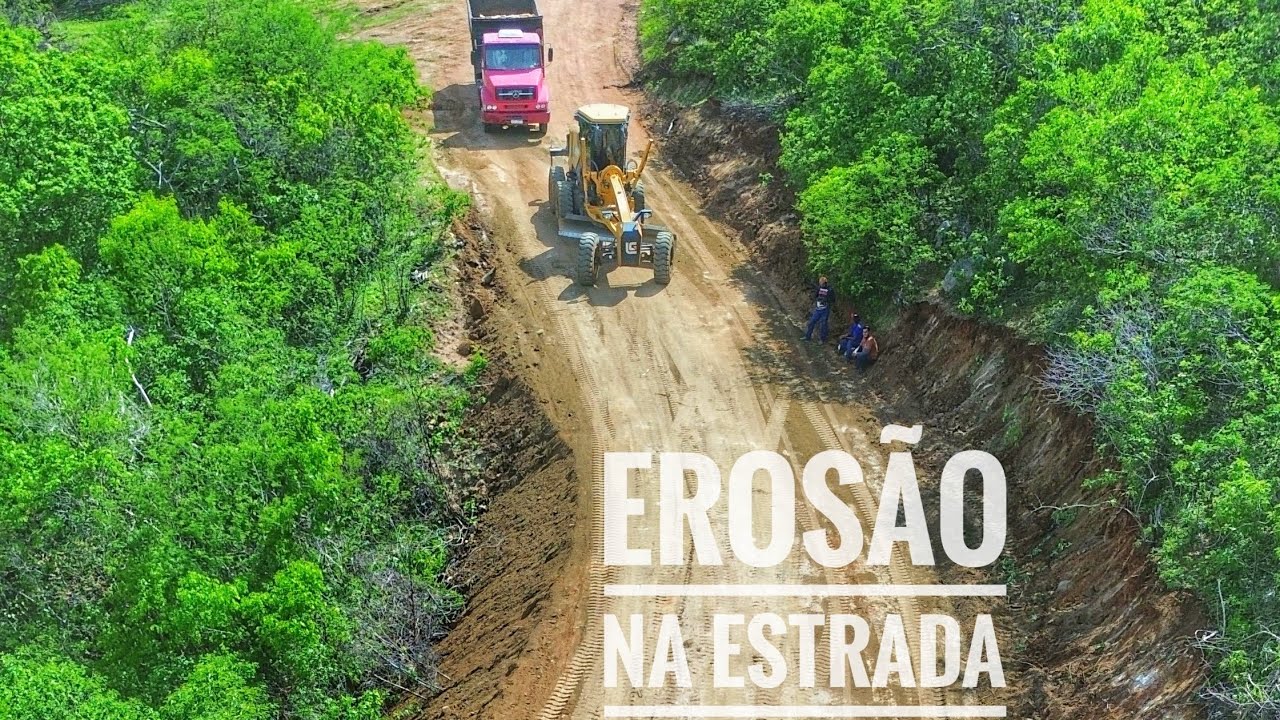 Arrumando provisoriamente, erosão da estrada_liugong