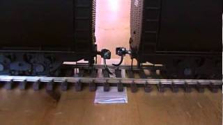 Kadee couplers with neodymium magnets
