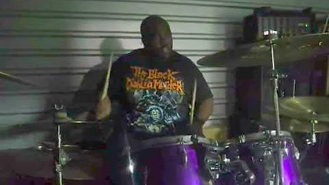 RON GANDY SHAOKAHN THROWING DOWN.