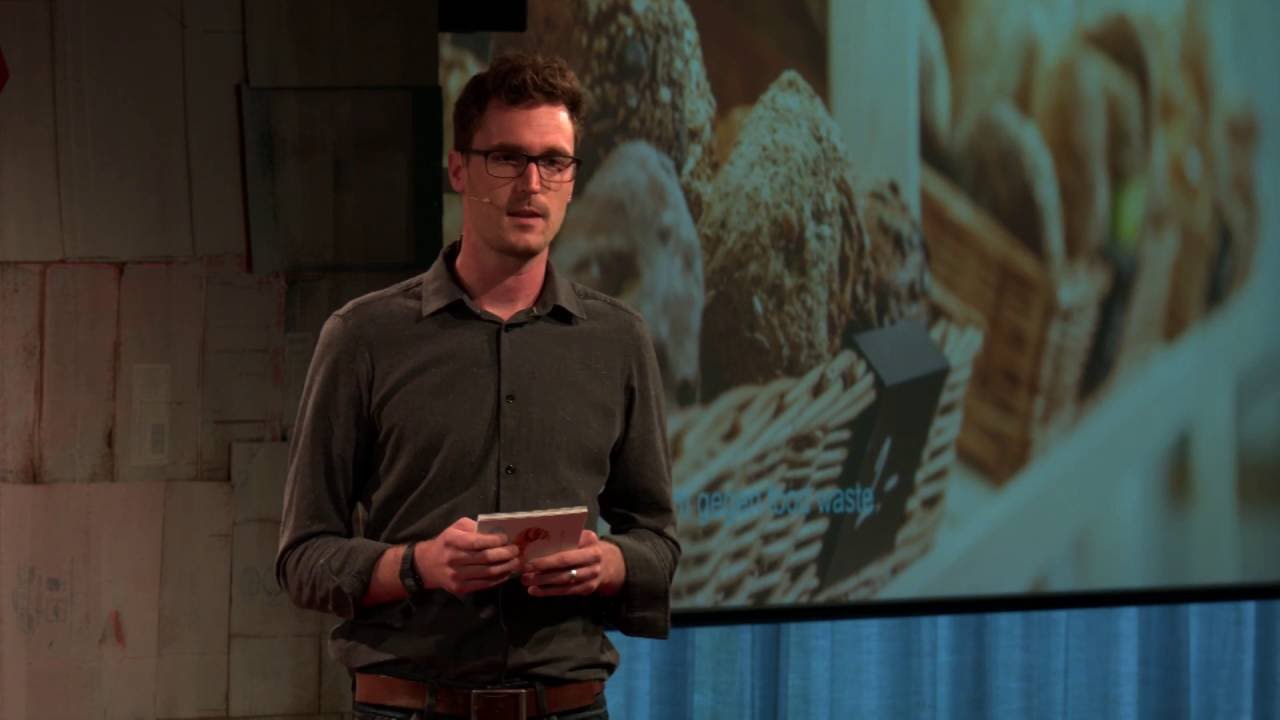 Wenn Kopieren Sinn macht | Simon Weidmann | TEDxBern - YouTube