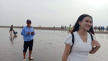 Biển Cồn Đen cùng hdv Nhà thơ Vũ Đăng Thiên Lý 0946111586-thpt Đào Duy Từ - thpt Bắc Hà Hà Nội