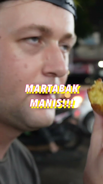 Bule Tries Martabak Manis in Indonesia 🇮🇩