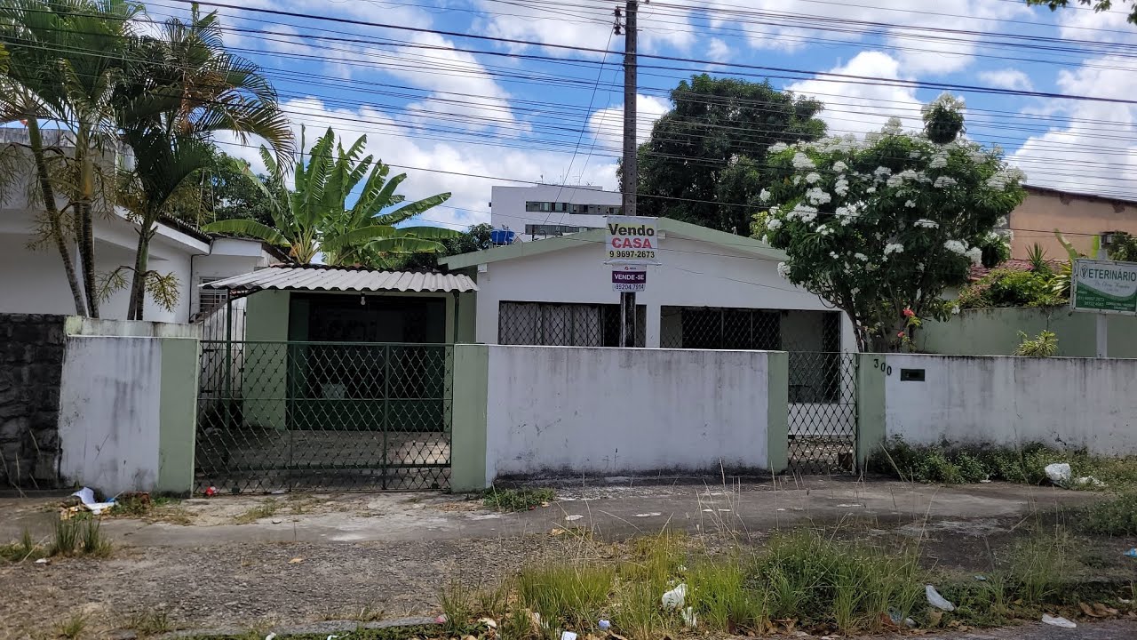 ACHEI LINDAS CASAS A VENDA NO BAIRRO DE ENGENHO DO MEIO RECIFE