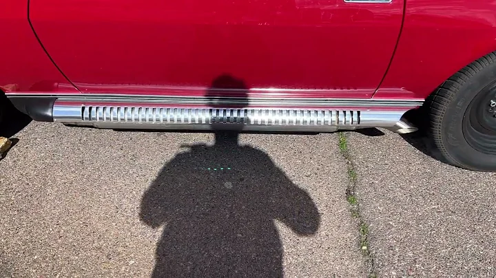 Crossram equipped 500 HP AMC 390 engine with long tube header and side pipes.