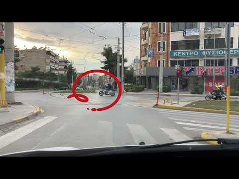 Μηχανή περνάει με