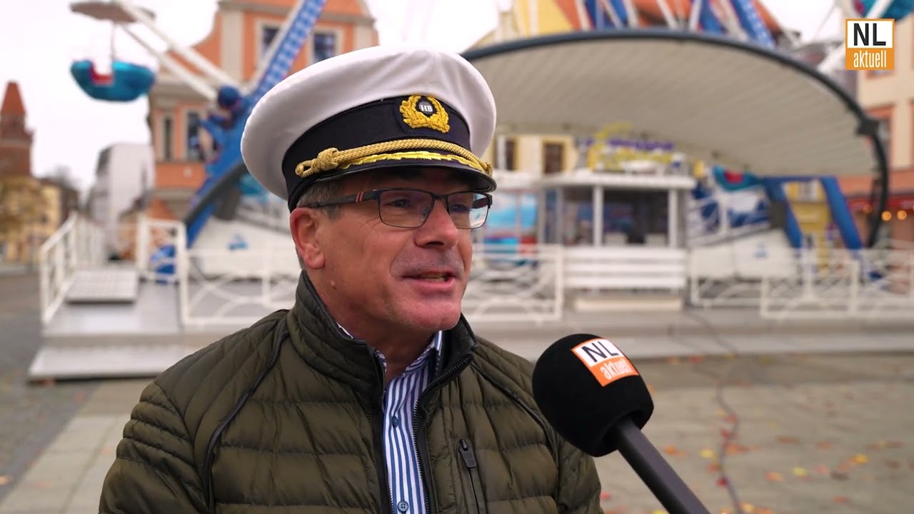 Cottbus | Riesenrad mit barrierefreier Gondel auf Weihnachtsmarkt - Hafenbüro spendet Gratisfahrten