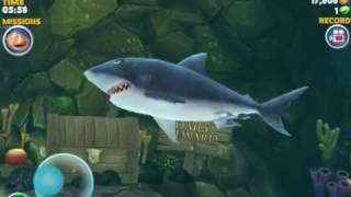 Hungry Shark Evolution - Attack of the Great White Shark and Evil Megalodon screenshot 4