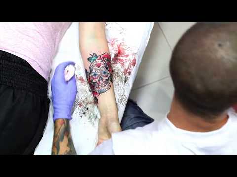 Tatuaje calavera | Arm tattoos @taratries1671
