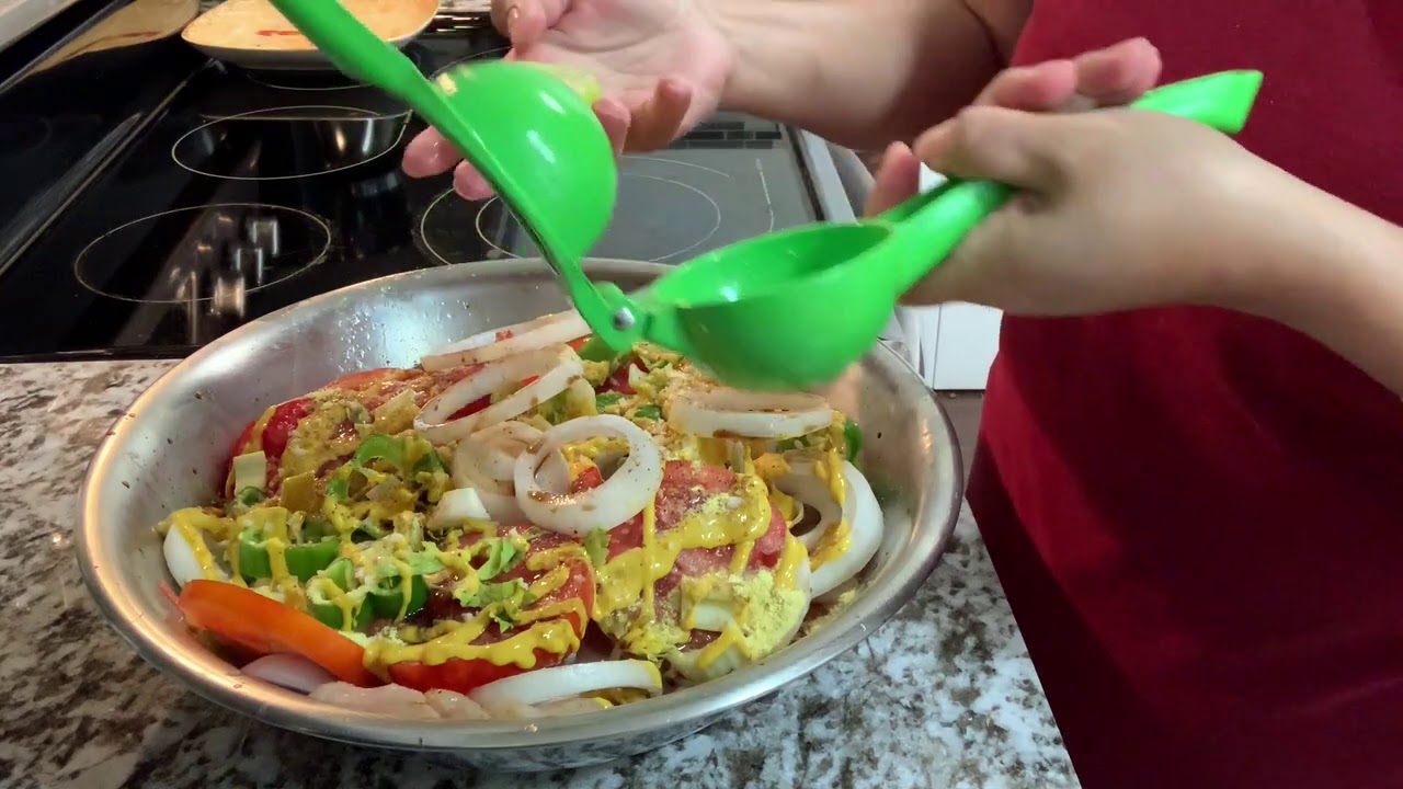Pechugas de pollo encebollado