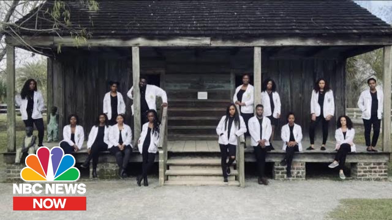 Black Med Students’ ‘Incredible Image’ Spotlights Lack Of Diversity In Profession | NBC News NOW