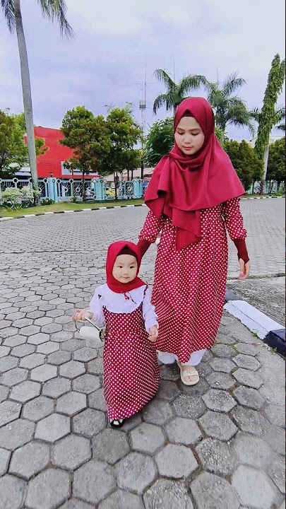 Masya Allah.. Yumna suka bnget dengerin sholawat nya kak @AishwaNahla ♥