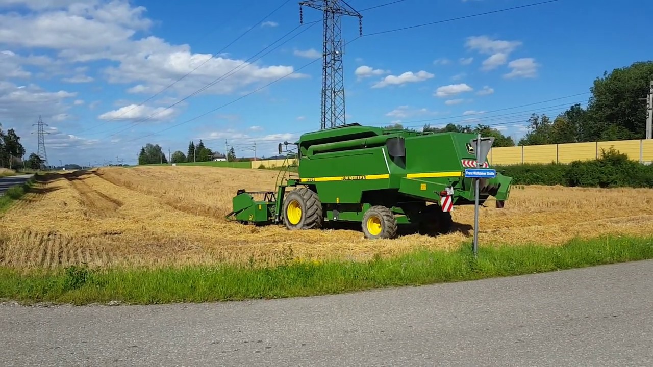 JOHN DEERE  COMBINA   SI TRACTOR   STEYR    LA TREIERAT