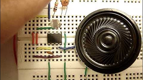 Sound generator using 555- www.buildcircuit.com