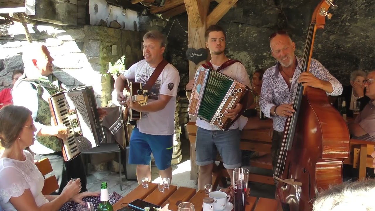 Karl Geisler & Hollawind -- 