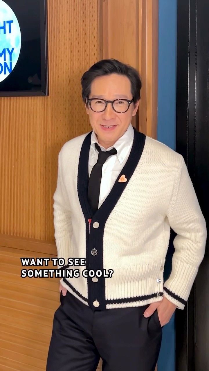 #KeHuyQuan knows that #LoveHurts. #FallonTonight