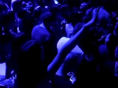 osvajaci kome sad usne ljubis do zore