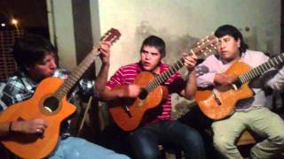 Video thumbnail of "NOCHE DE GUITARREADAS"