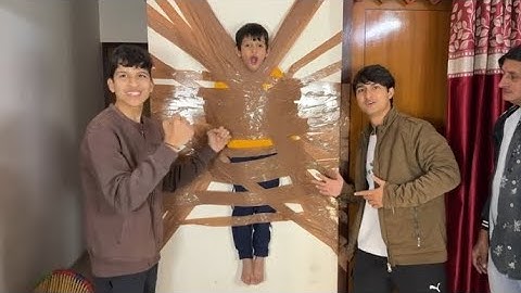 Kunali Ko Tape Se Chipka Diya 😮
