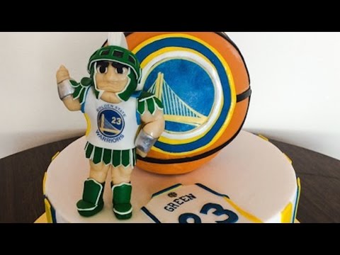 warriors-celebrated-with-cakes