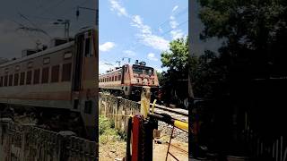 தாலாட்டும் காற்றே வா #ajith songs #southern railway tirunelveli to Tiruchendur train 🚆@thathankulam