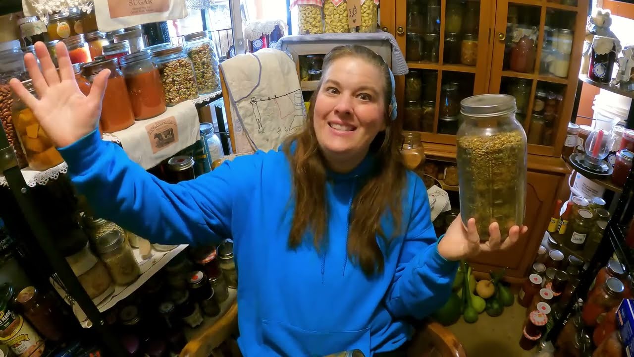 LIVING ON LESS: Practical Tips to Save Money & Achieve Financial Freedom