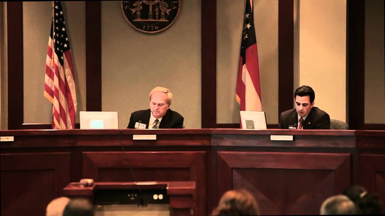 should Federal Regulations allow 401k's to hold FDIC insured CD's