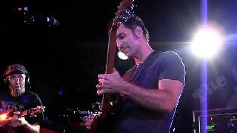 Dweezil Zappa "Cosmik Debris guitar Solo" @ The St...